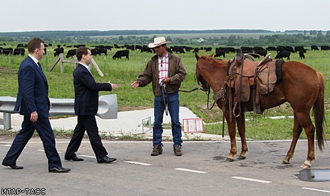 Д.Медведев на Брянщине встретился с настоящими ковбоями из Айдахо