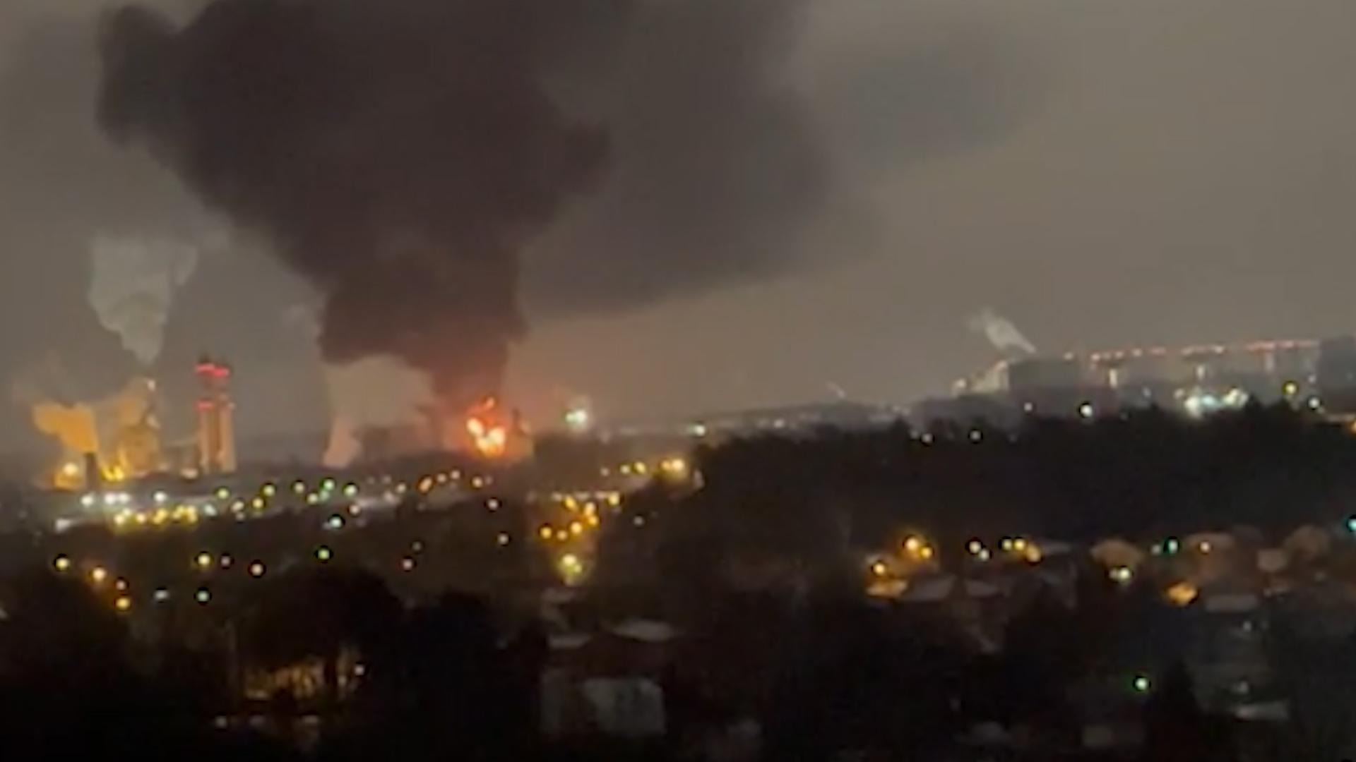 Пожар на заводе «Москокс» в подмосковном Видном. Видео