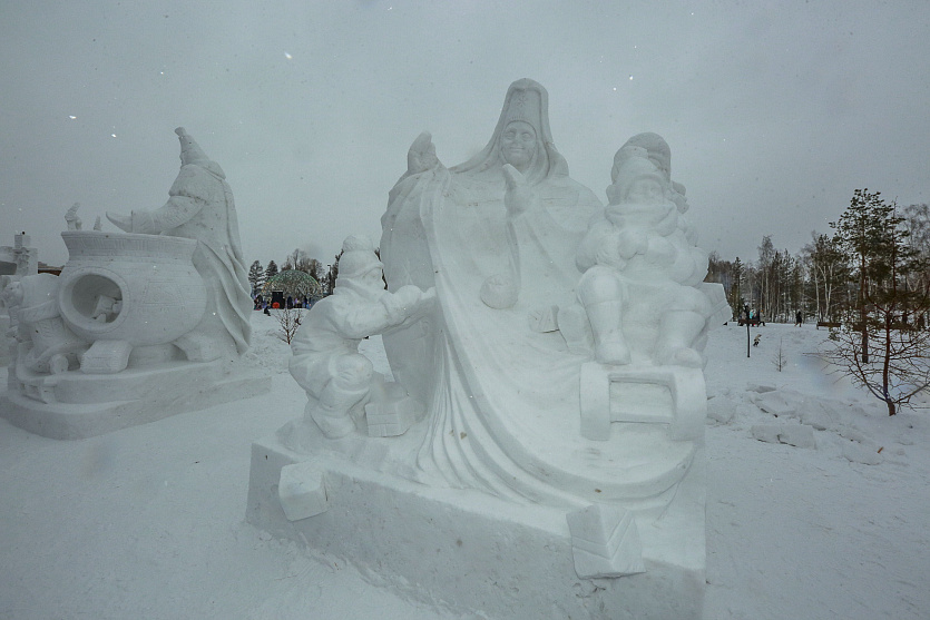Скульптура мастеров из Луганска