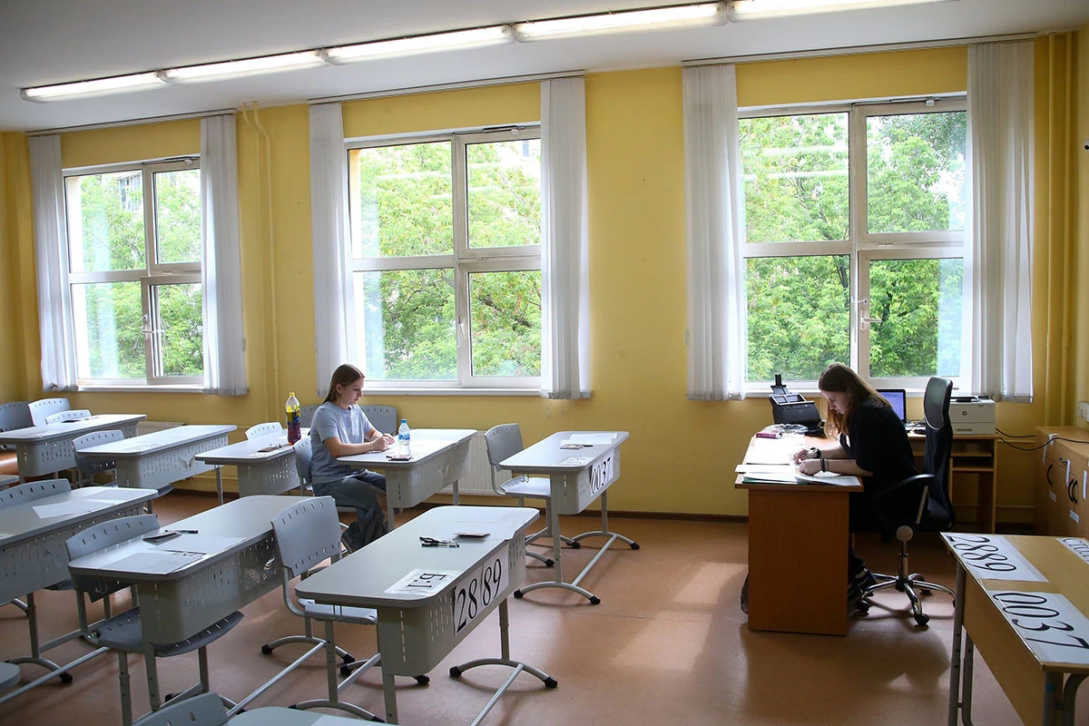 После окончания школы путь в профессию экономиста лежит через вуз