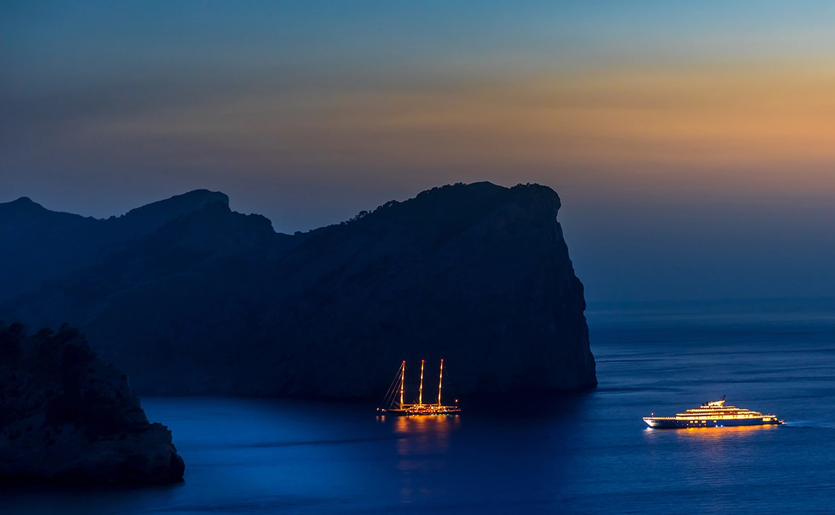 Martinez Studio / Shutterstock