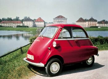 BMW Isetta исполнилось 50 лет