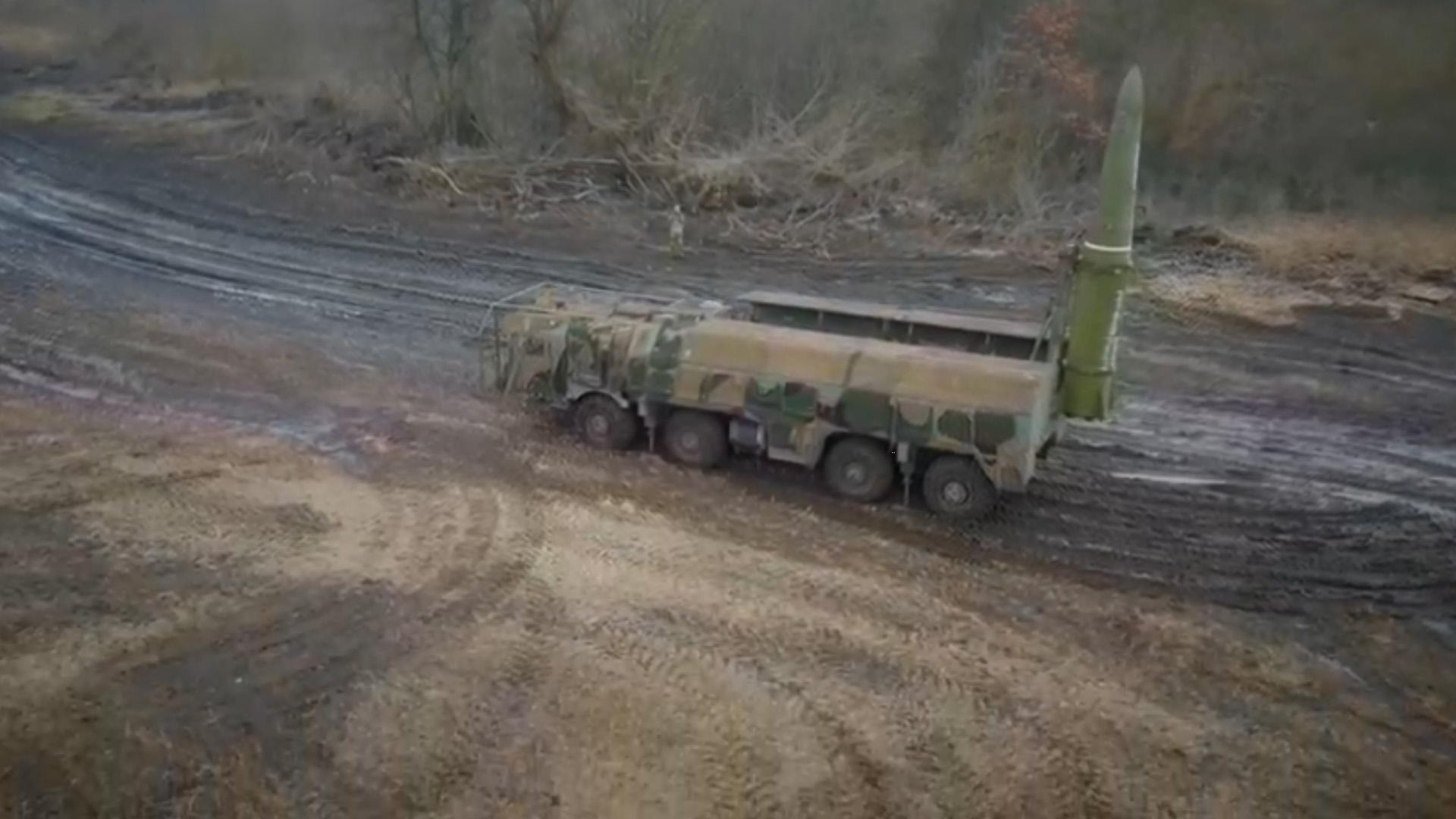 Минобороны показало видео пуска ракет Искандер по объектам ВСУ