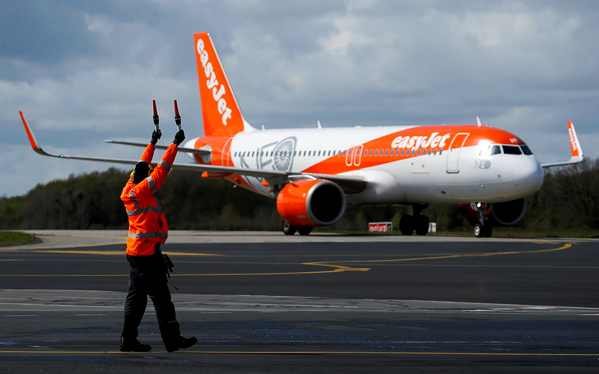 Самолет EasyJet улетел из Порту в Лиссабон без пассажиров