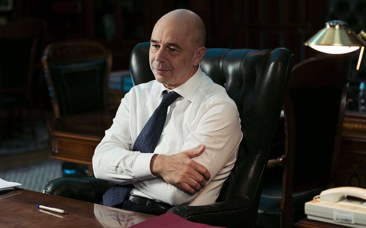 Силуанов доложил Путину об уровне роста экономики в 2025 году