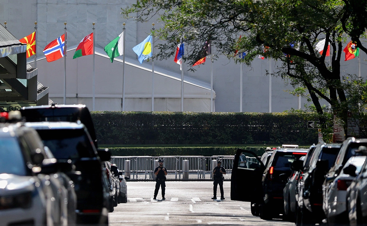 Carlos Barria / Reuters