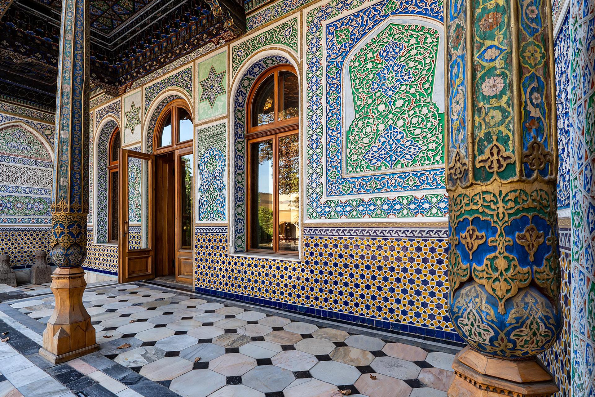 Вход в Музей прикладного искусства Ташкента