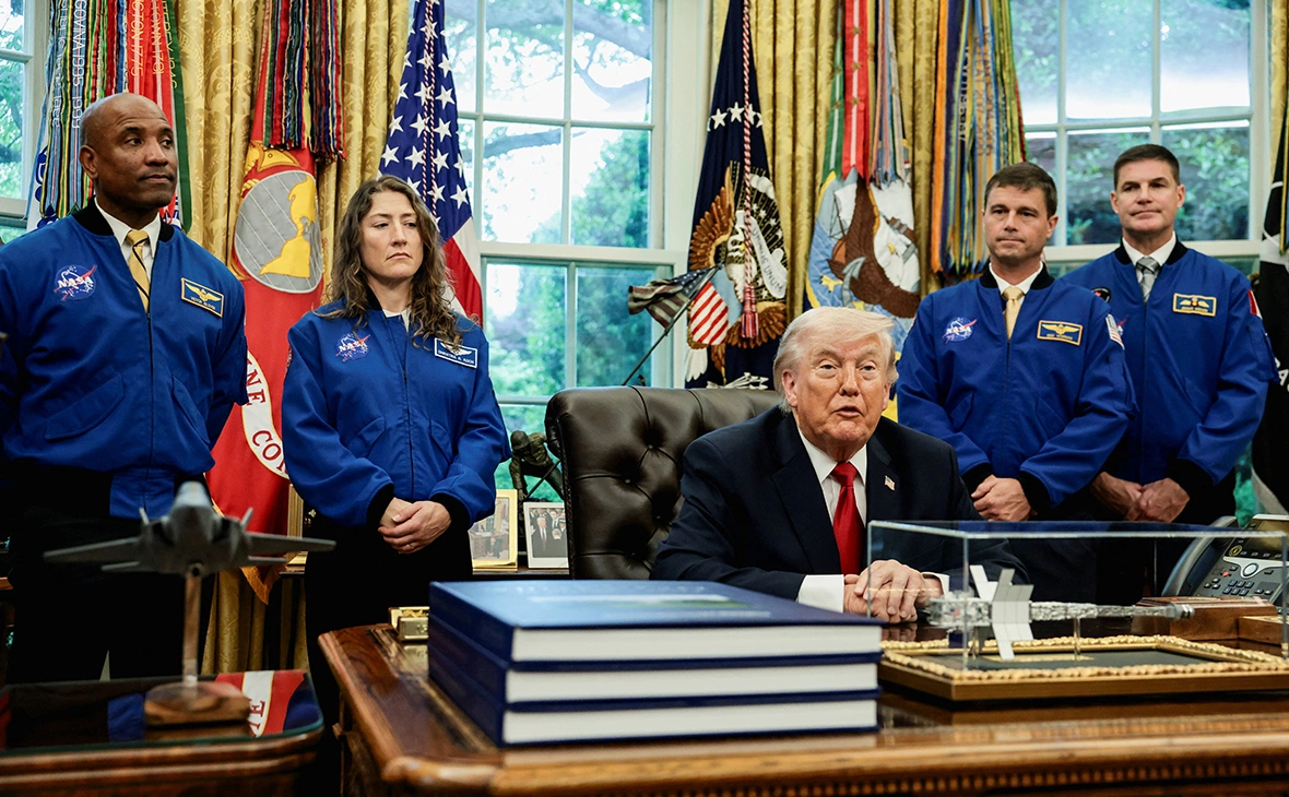 Evelyn Hockstein / Reuters