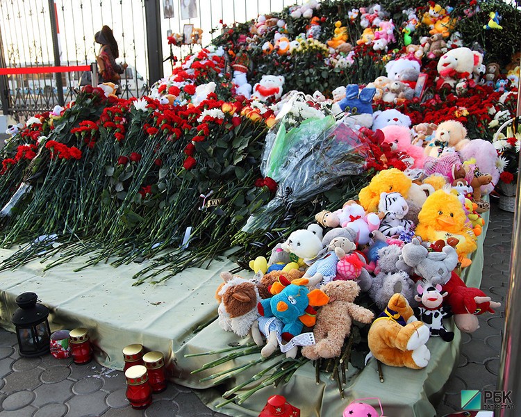 В Татарстане на сороковой день поминают жертв крушения «Боинга-737»