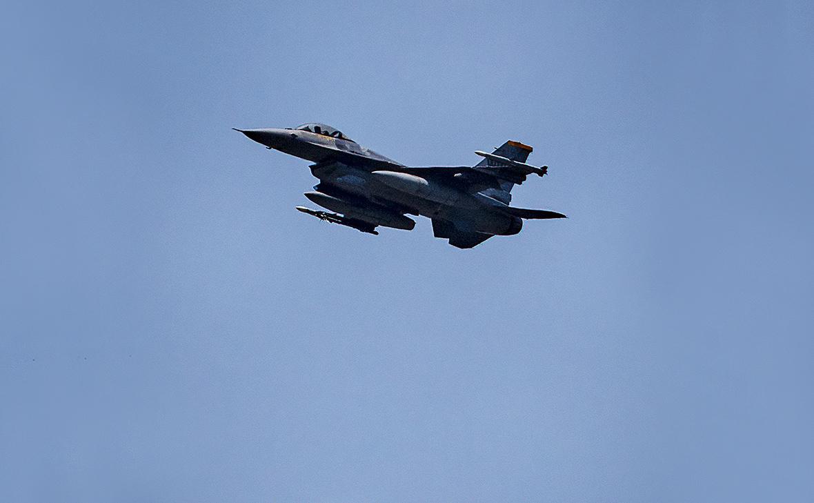 Киев назвал необходимое число F-16