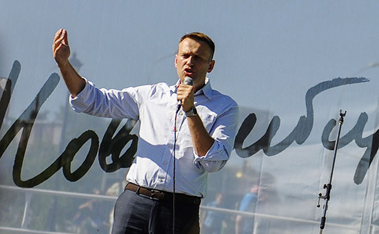 Председатель Партии прогресса, оппозиционер Алексей Навальный на&nbsp;встрече с&nbsp;жителями города.