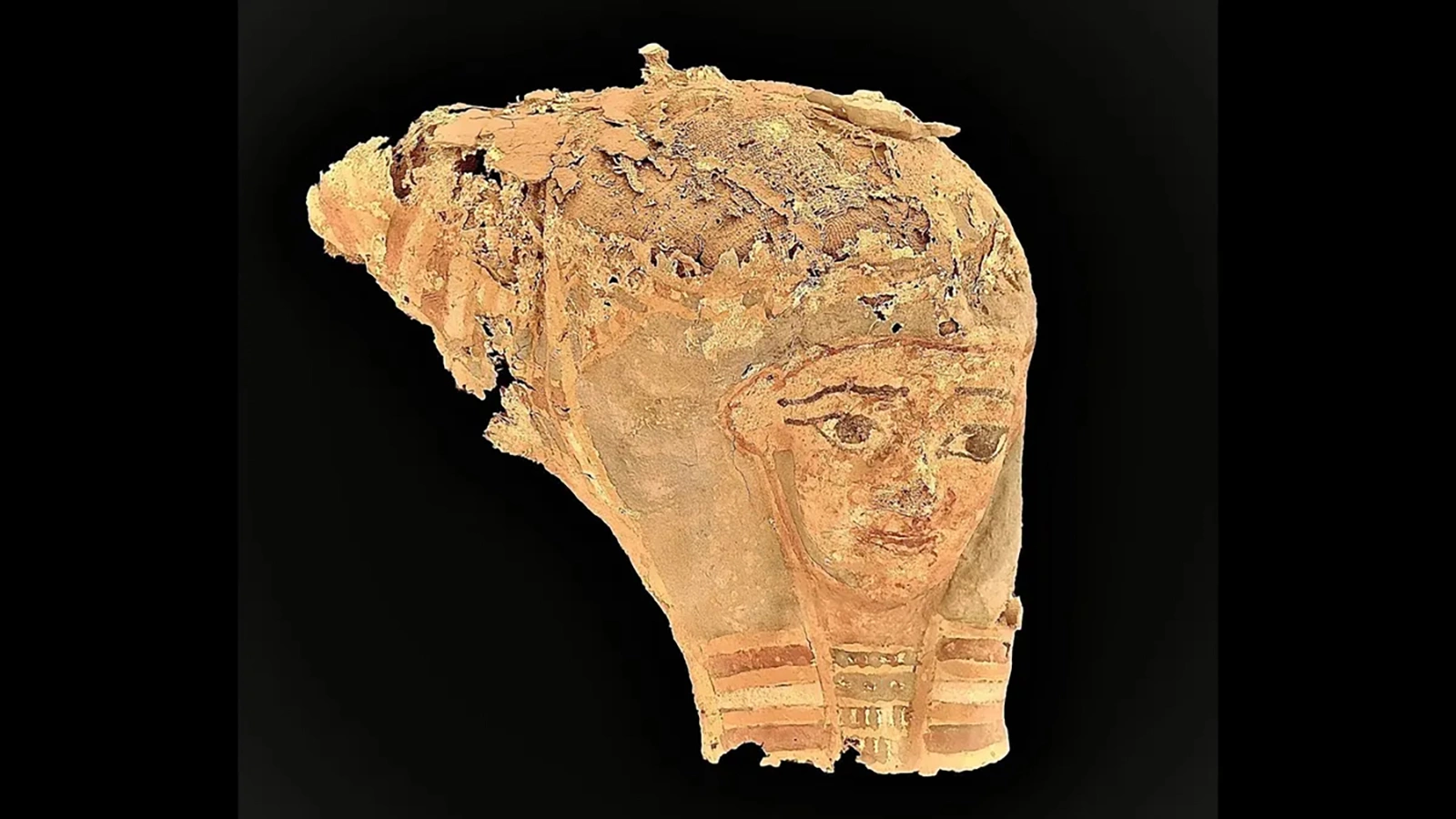 <p>Артефакт, найденный при раскопках в древнем городе Асуан. Возле мавзолея Ага-хана III (бывший Председатель Ассамблеи Лиги Наций умер в 1957 году) раскопали&nbsp;террасы древнеегипетских гробниц</p>