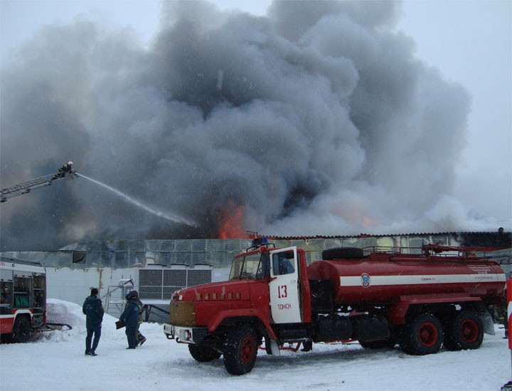 Пожар на томской птицефабрике унес жизни двух человек