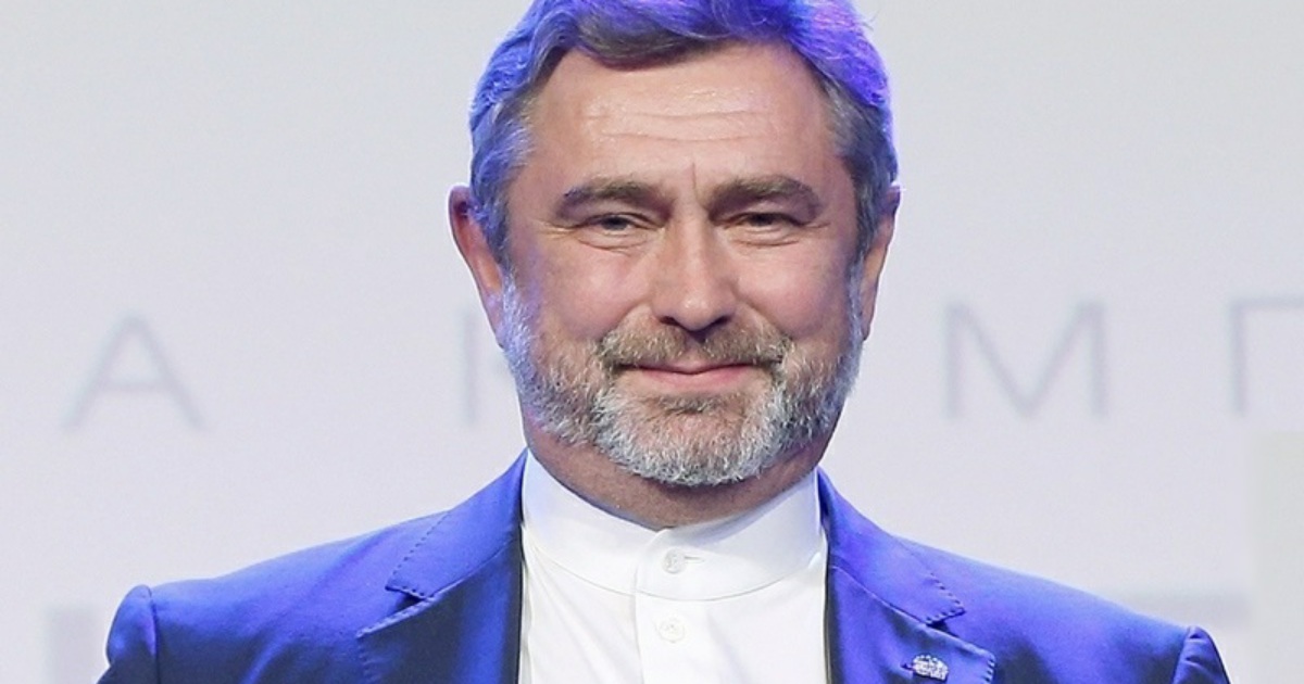 Владелец крупнейшего в РФ производителя чая решил отдать часть бизнеса ...