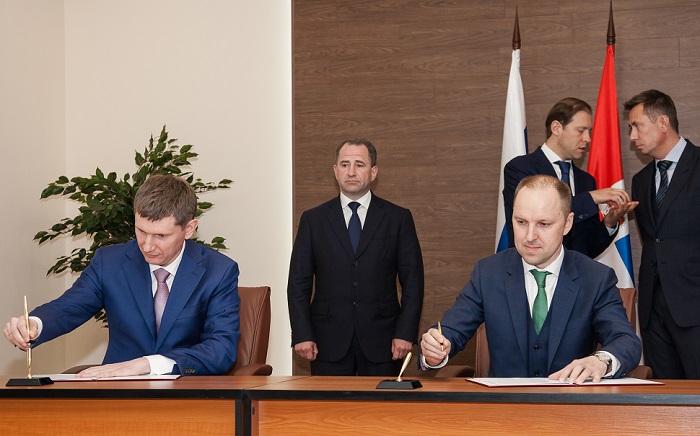 Контракт до 2024 года сегодня был подписан главой Прикамья Максимом Решетниковым и генеральным директором АО &laquo;Сибур-Химпром&raquo; Константином Юговым.