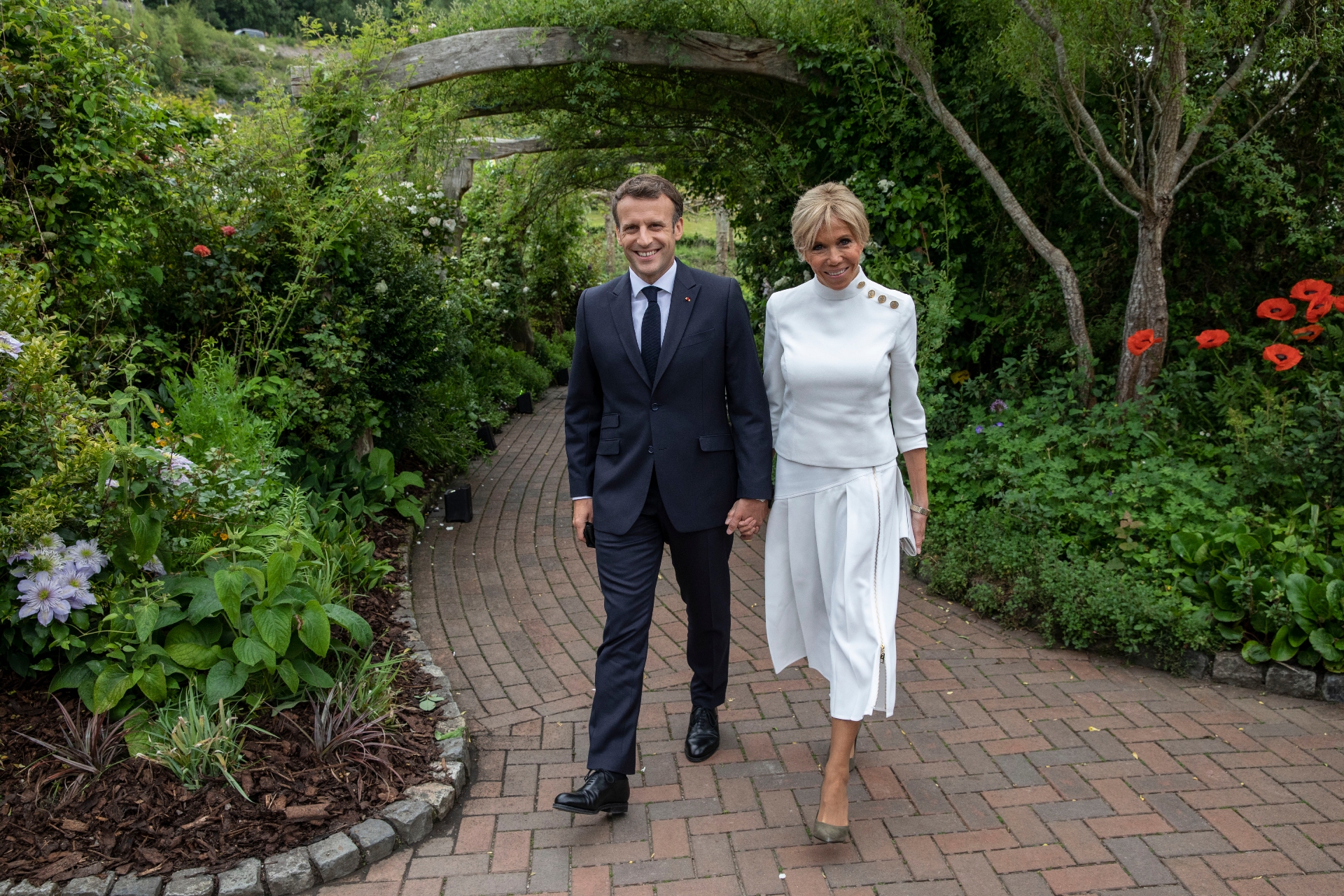 Брижит Макрон на приеме в ботаническом саду Корнуолла в рамках саммита G7, 11 июня