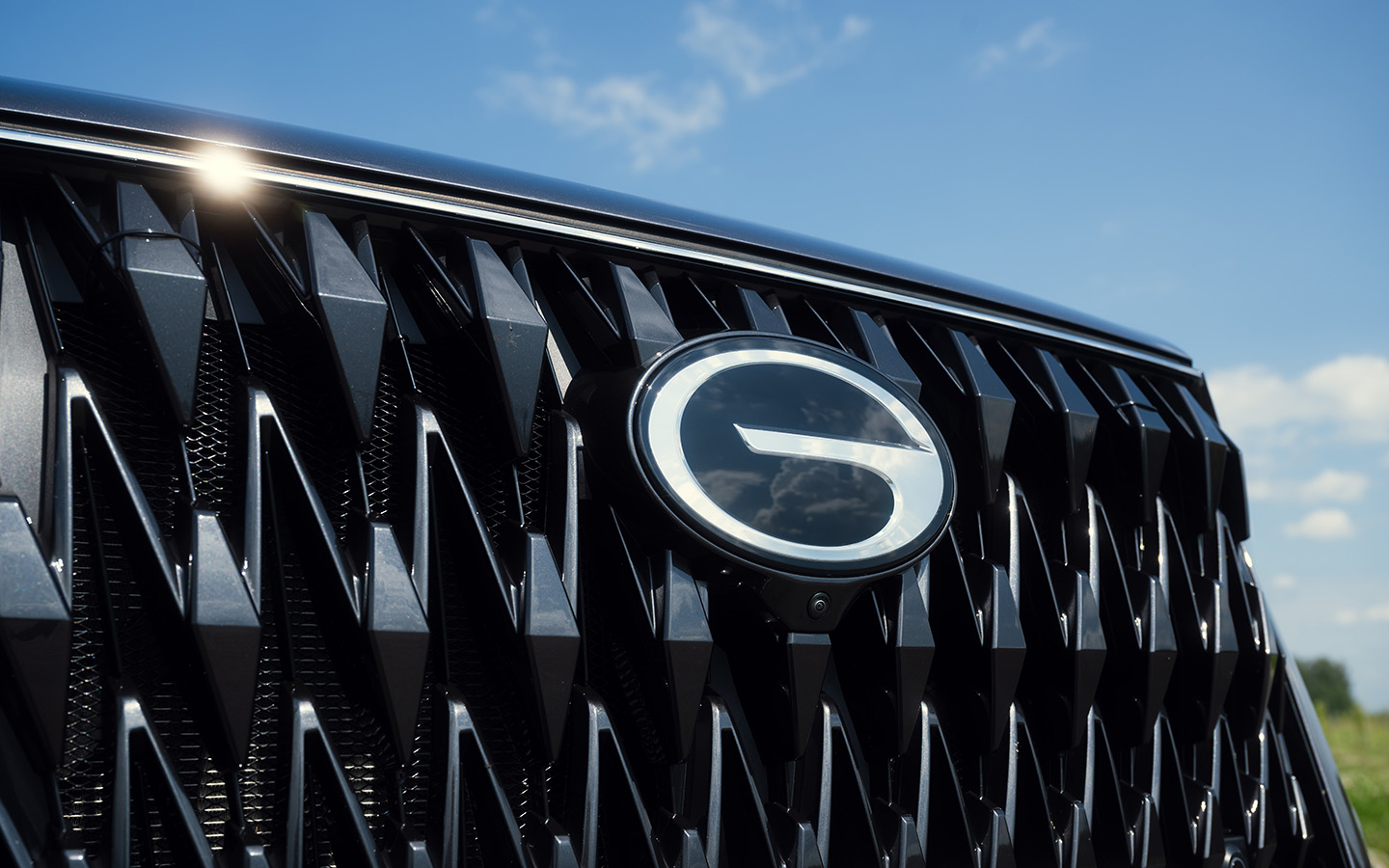 GAC GS8 Dragon HEV