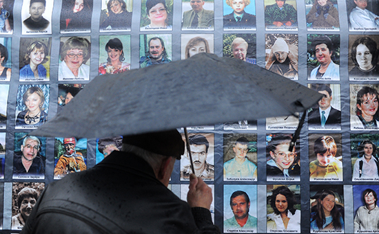 Траурные мероприятия, посвященные 10-й годовщине трагических событий в ТЦ на Дубровке
 Архивное фото