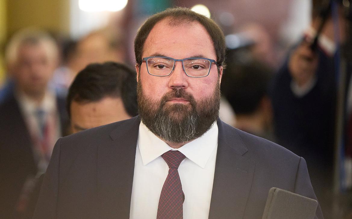 Шадаев: штрафы за экстремизм позволят не блокировать западные соцсети
