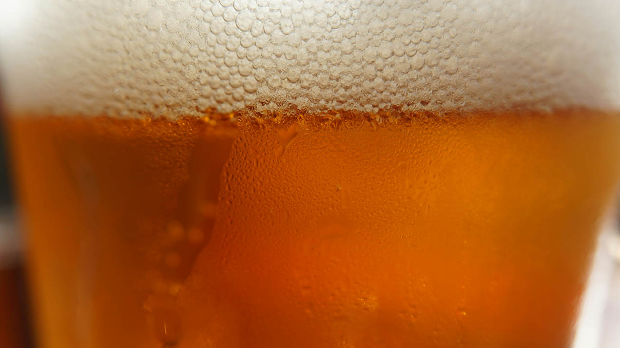 Le Figaro рассказал о пользе пивной пены в бокале