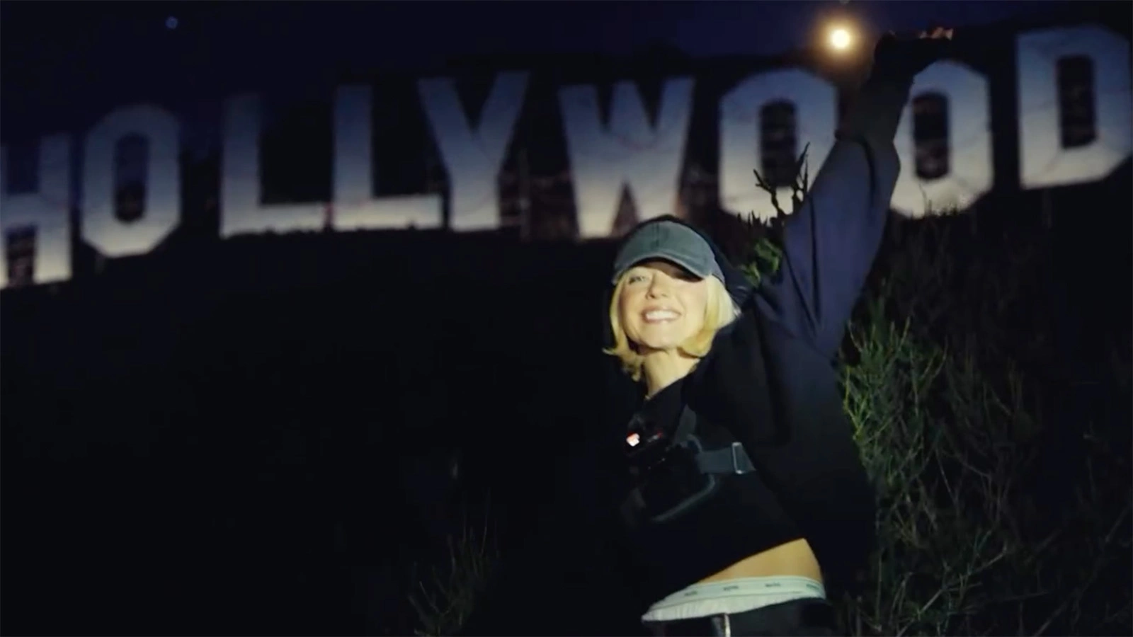 Кадр из рекламы бренда Сидни Суини