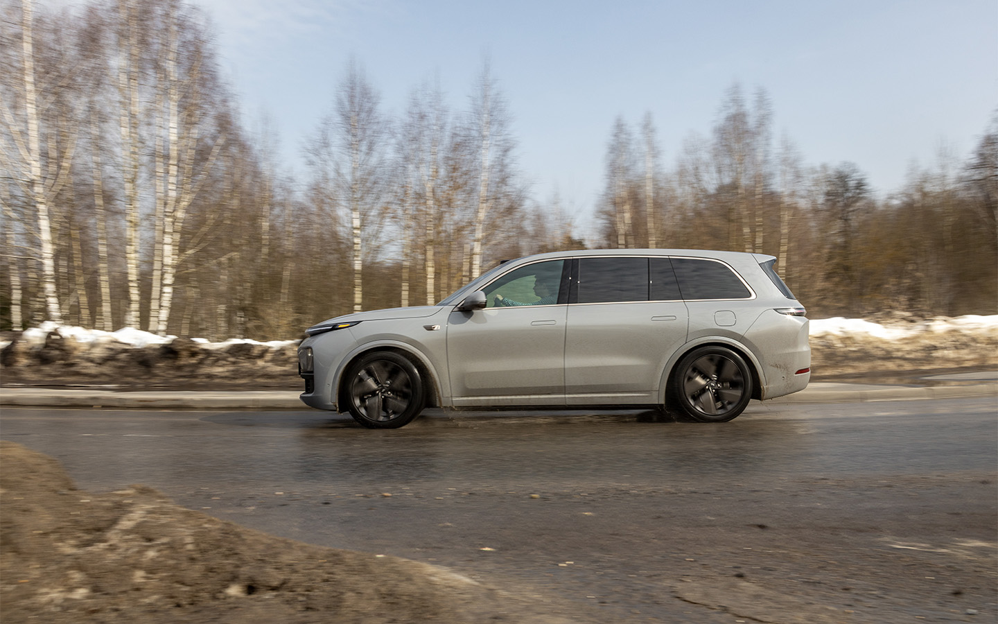 Даже в российских условиях автопилот модели&nbsp;Lixiang L9 не беспомощен. В рамках теста мы преодолели десятки километров в автоматическом режиме