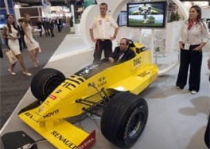 Отец В.Петрова стал спонсором Renault