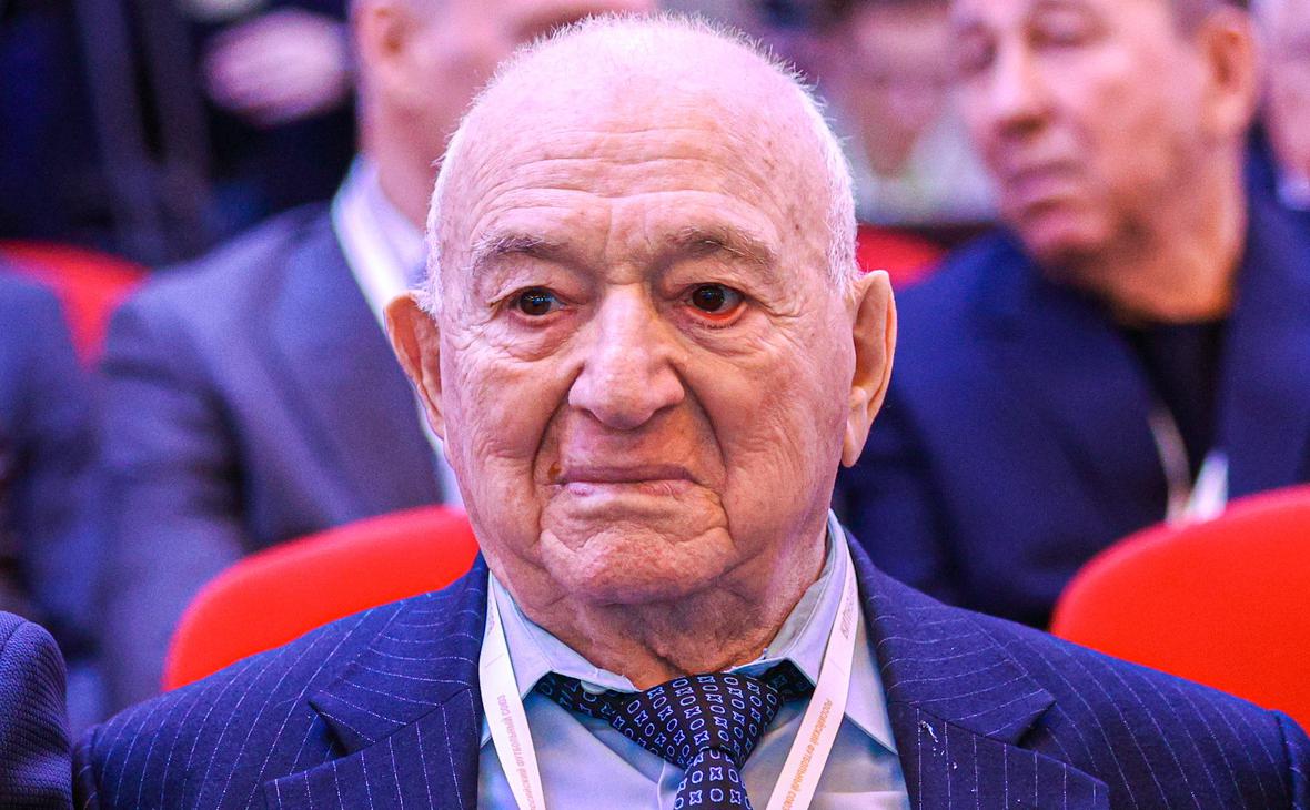 Умер бывший футболист сборной СССР и «Спартака» Никита Симонян