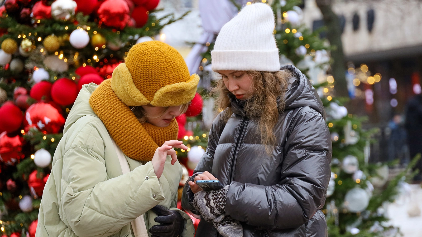 Какую сумму намерены потратить россияне в новогодние дни. Опрос