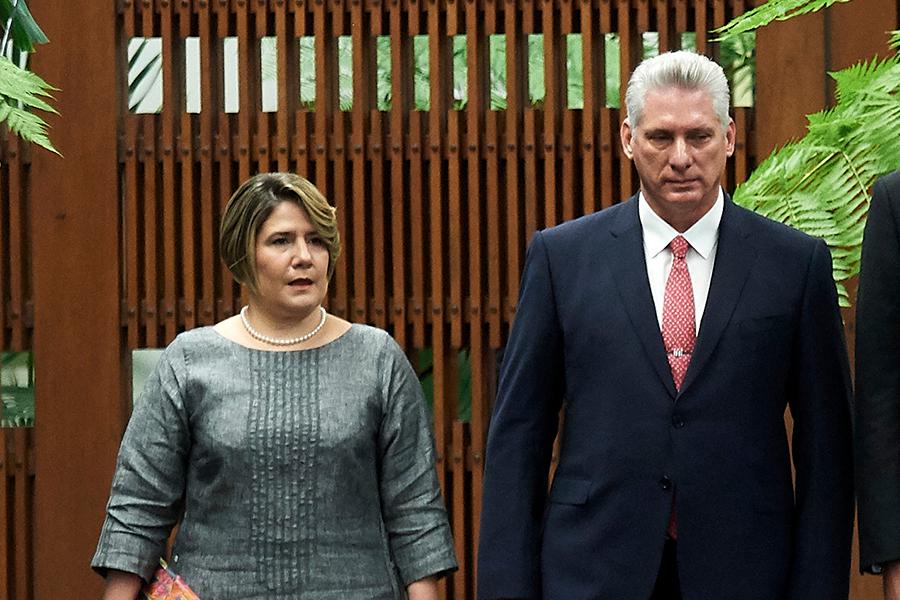 Carlos Alvarez / Getty Images