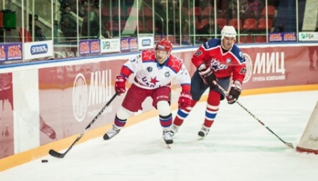 Хоккейные звезды сыграли в честь В.Харламова