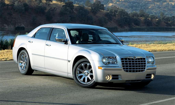 Chrysler отзывает 350 тысяч автомобилей по всему миру
