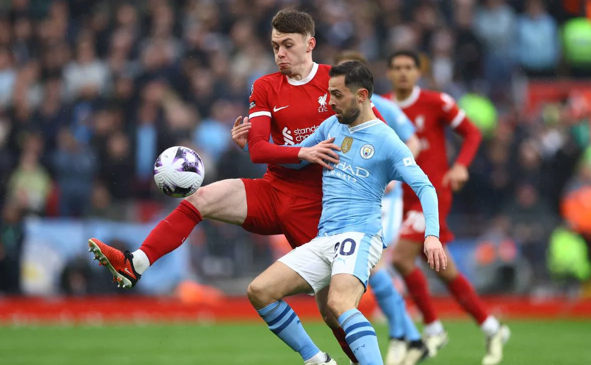 Carl Recine / Reuters