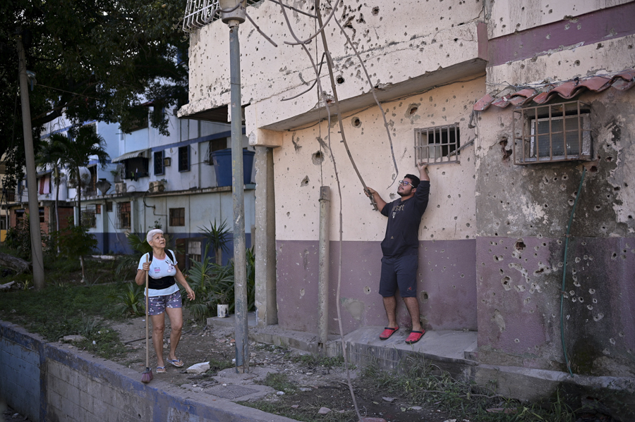 &laquo;В Венесуэле царит абсолютное спокойствие, мир и стабильность&raquo;,&nbsp;&mdash; заявил глава МИДа Иван Хиль Пинто 10&nbsp;января. Все населенные пункты, транспортные пути, КПП и службы безопасности работают в обычном режиме, а венесуэльские военные находятся под контролем правительства, отметил он.