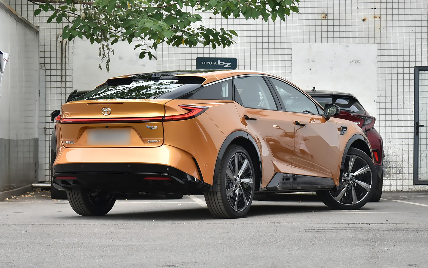 Toyota bZ5