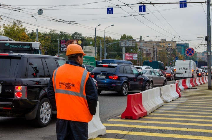 В Москве перекрыли Мичуринский проспект ради нового метро 