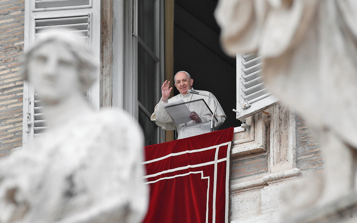 Папа Франциск поздравляет всех католиков мира с Рождеством