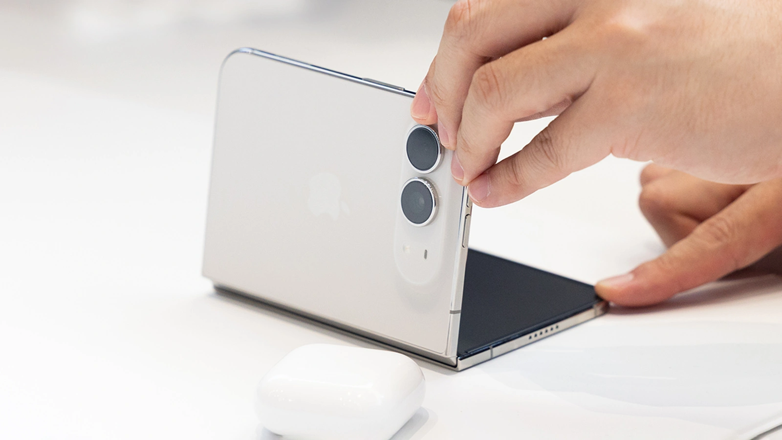 iPhone Duo