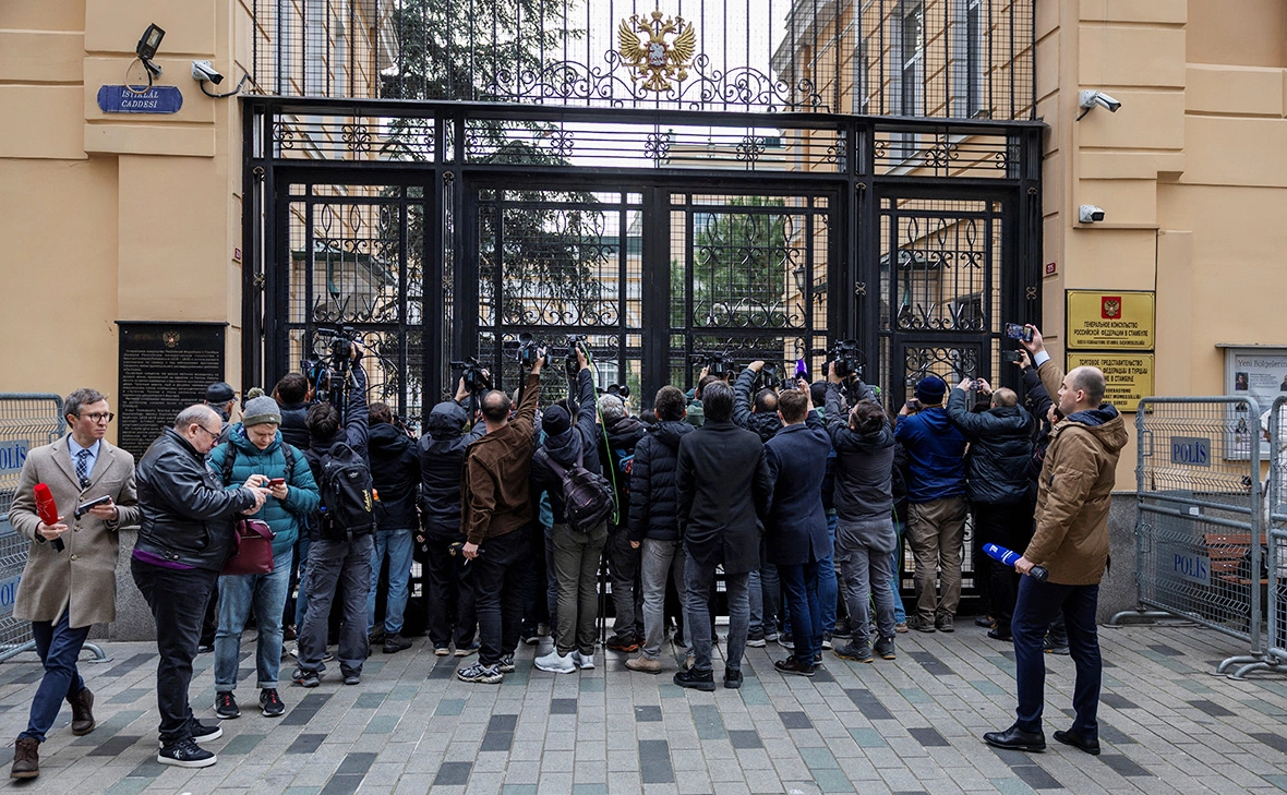 Umit Bektas / Reuters