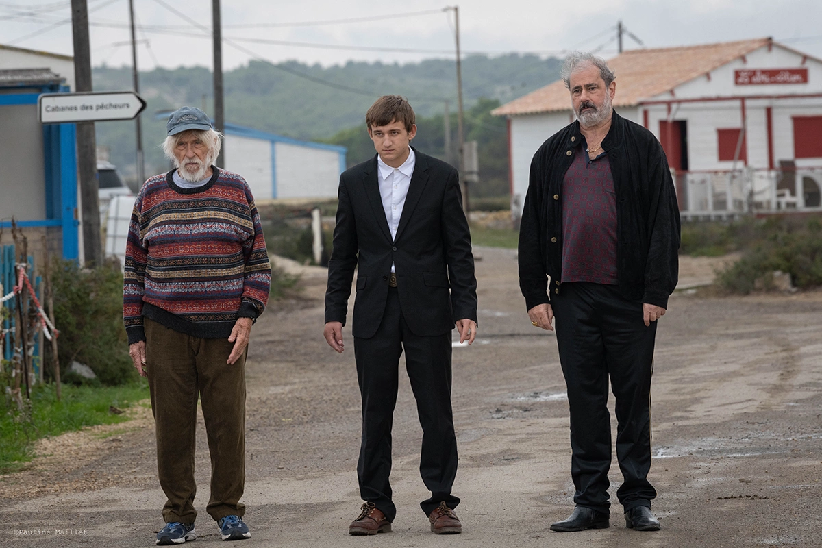 Кадр из фильма «Человек, который видел медведя, который видел человека», режиссер Пьер Ришар, 2025 год