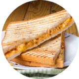 Тост с джемом и омлет с сыром: какие продукты нельзя сочетать
