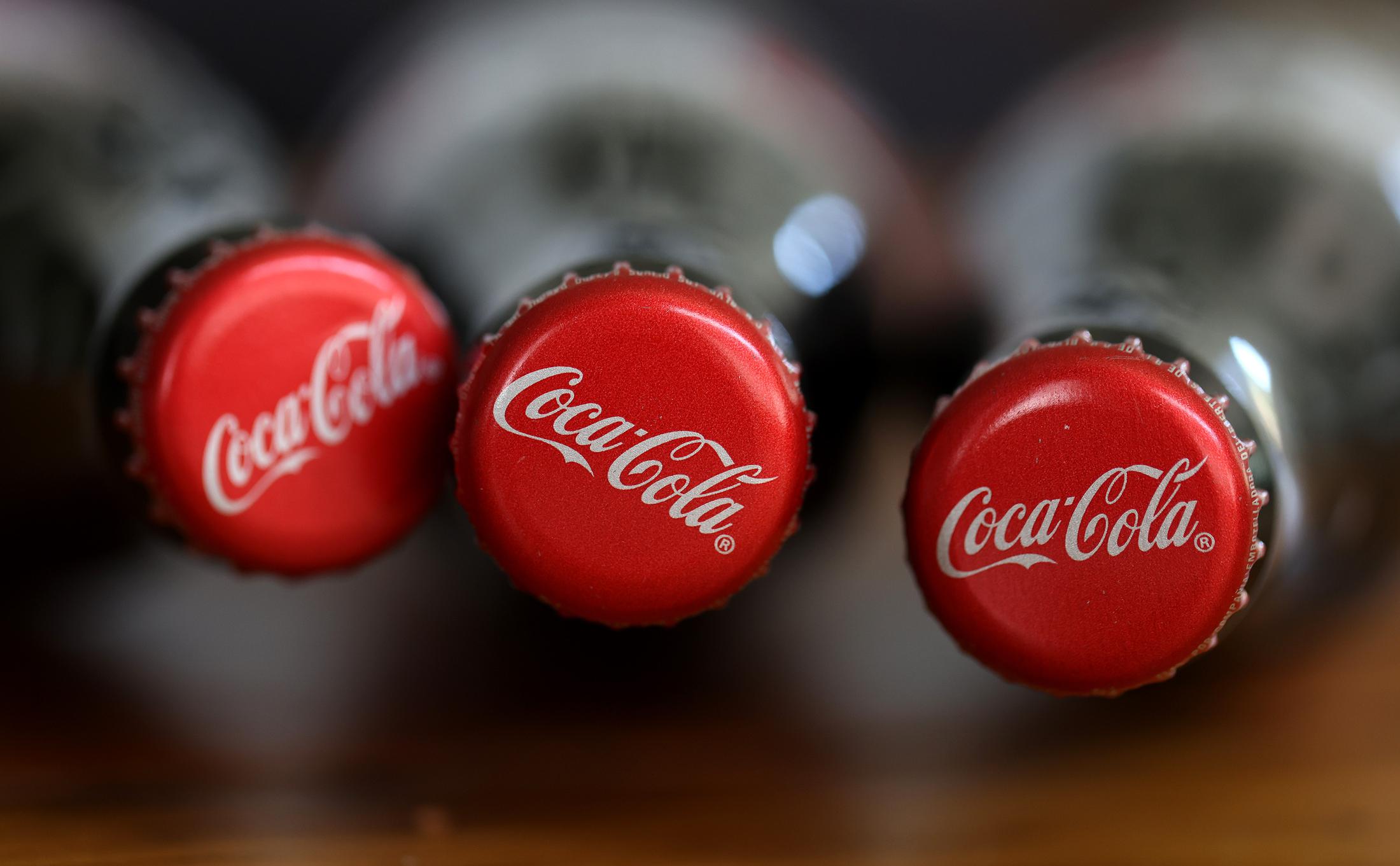 Coca-Cola подала заявки на регистрацию своих брендов в России — РБК