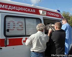 На юге Петербурга автомобиль сбил женщину с ребенком