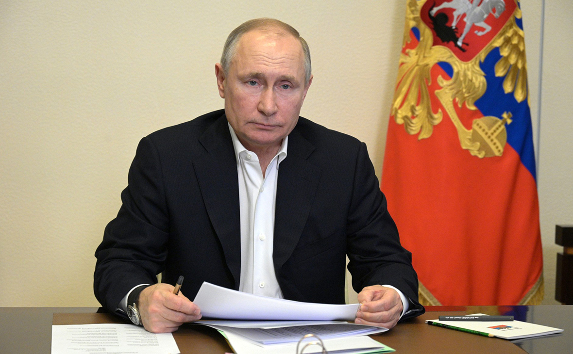 Путин потребовал от правительства рачительного подхода к финансам