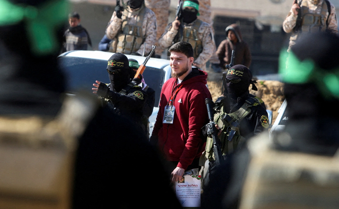 Hatem Khaled / Reuters