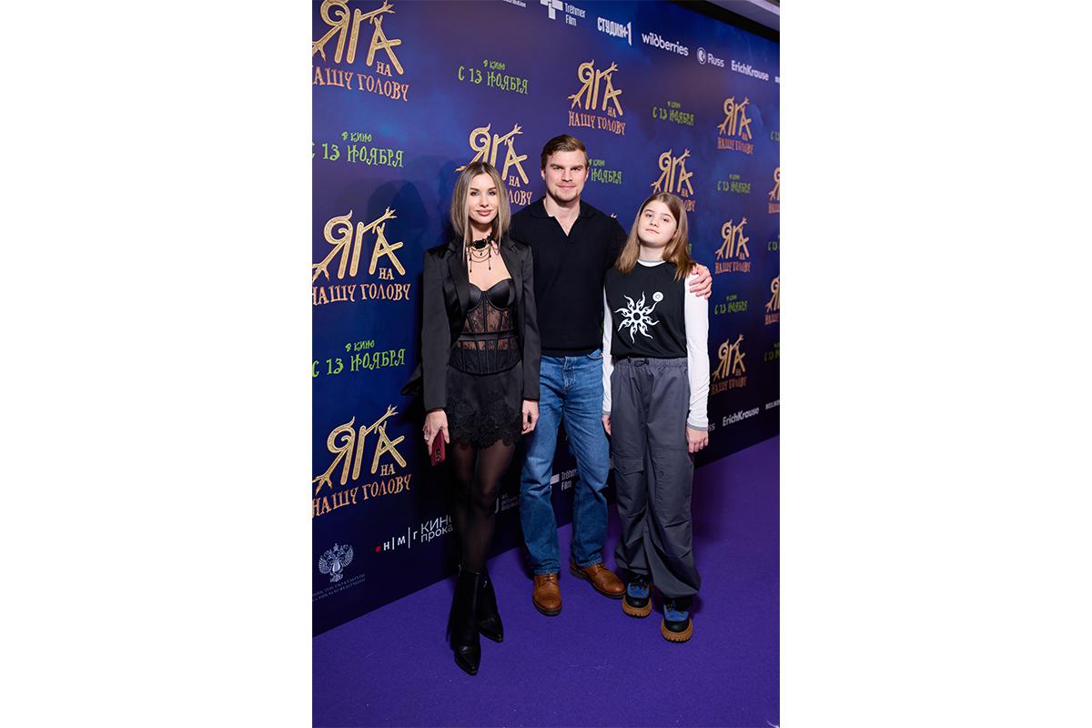 Владимир Любимцев с семьей