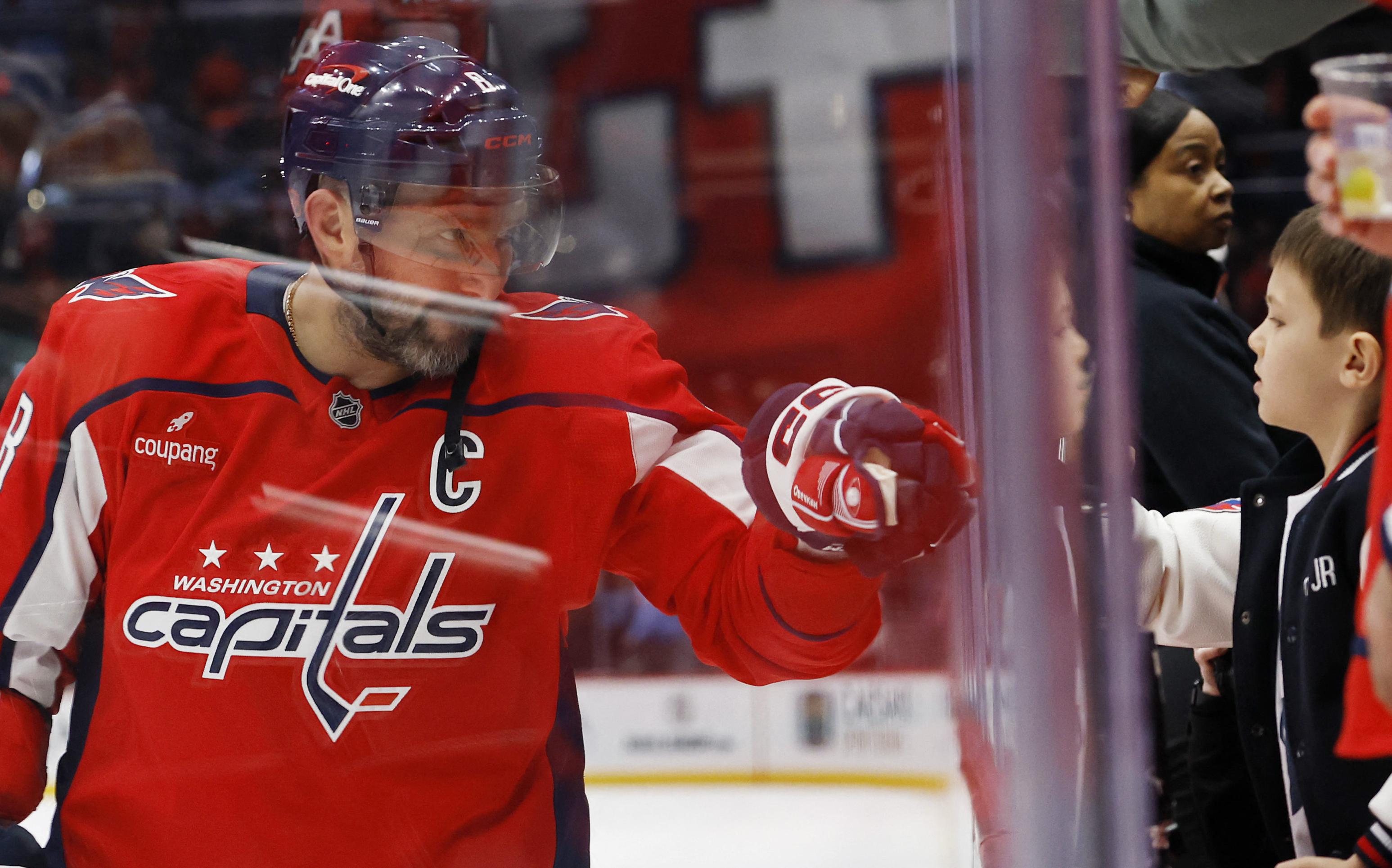 Овечкин впервые за полгода забросил шайбы в трех играх подряд