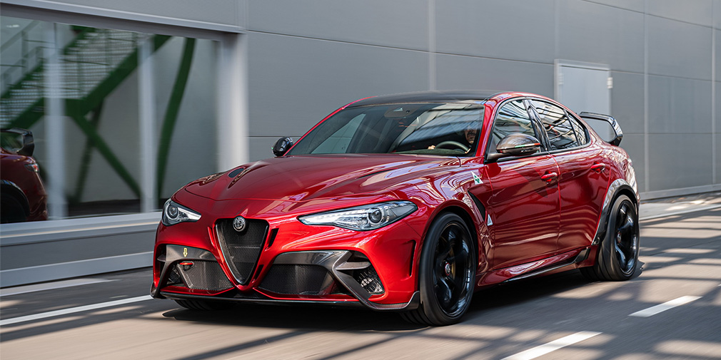 Самая мощная Alfa Romeo Giulia стала легче и быстрее