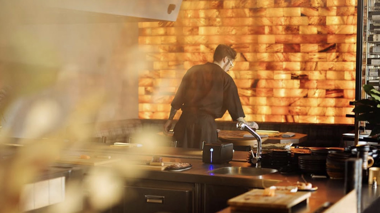 Ресторан Amber: японская кухня в янтарных отблесках