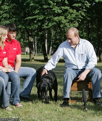 Владимир Путин и его собаки